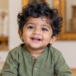 Baby portrait illustrating the name Anay
